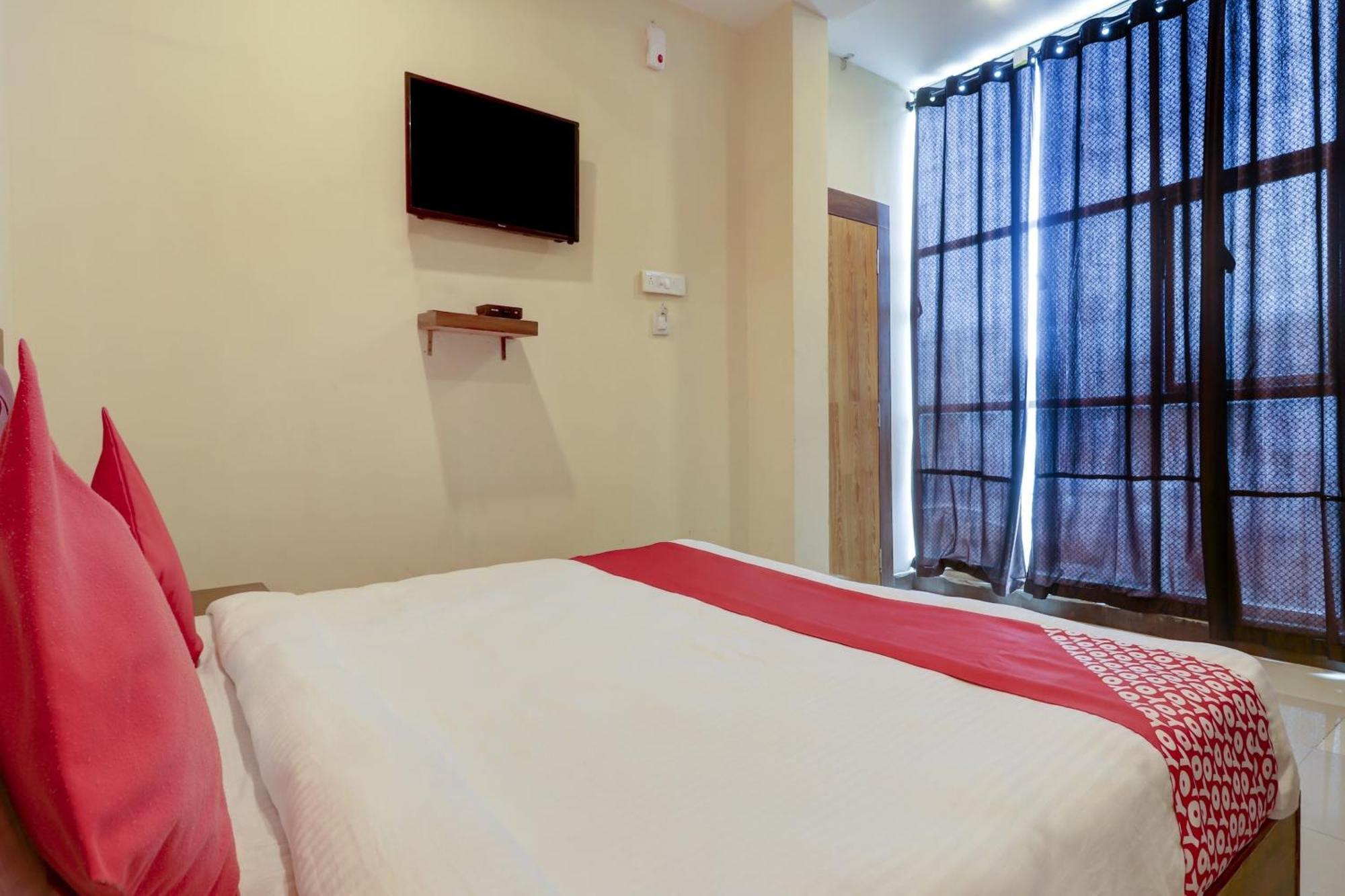 Hotel O Rsquare Elite Sururnagar Екстериор снимка