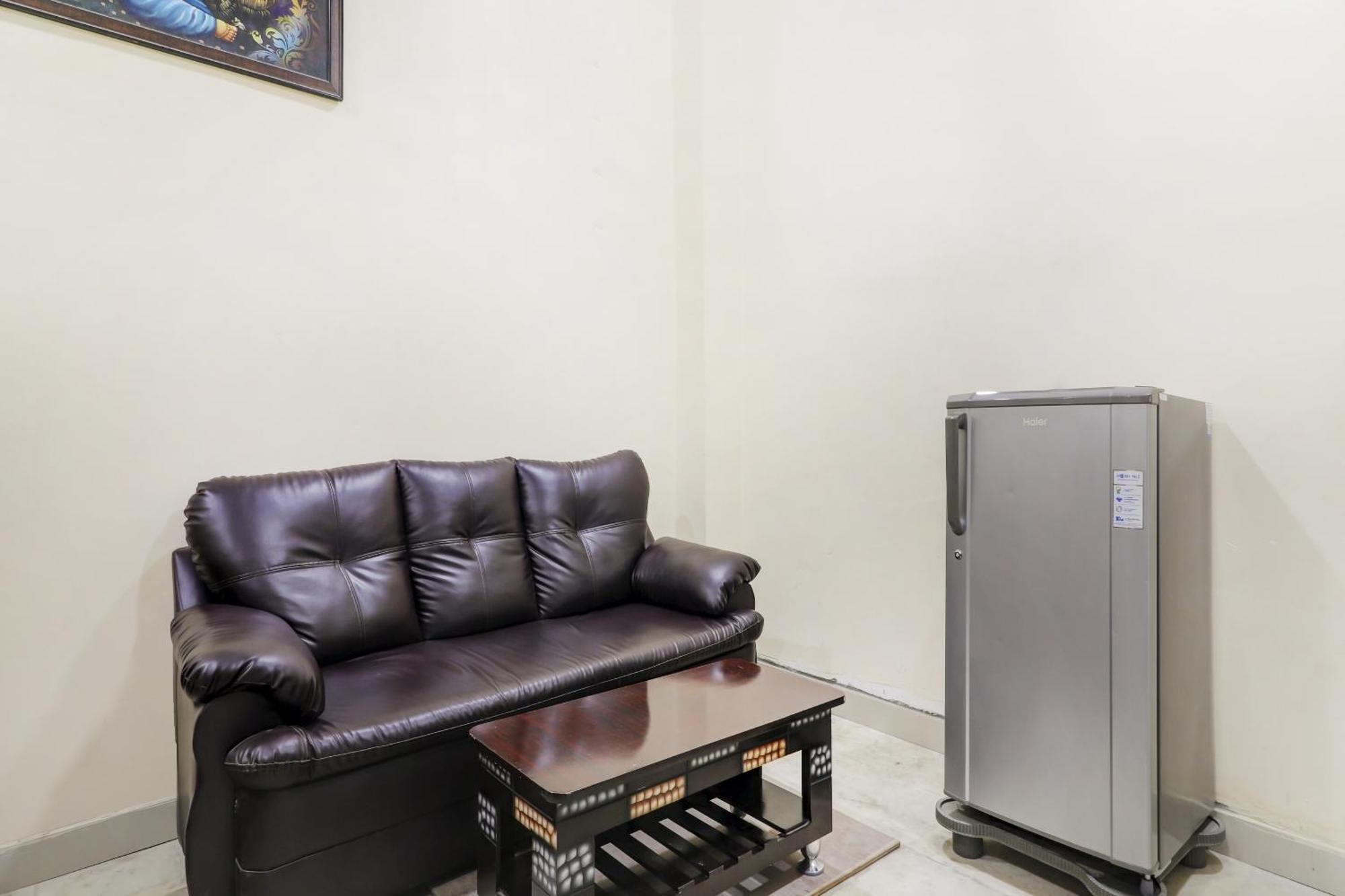 Hotel O Rsquare Elite Sururnagar Екстериор снимка
