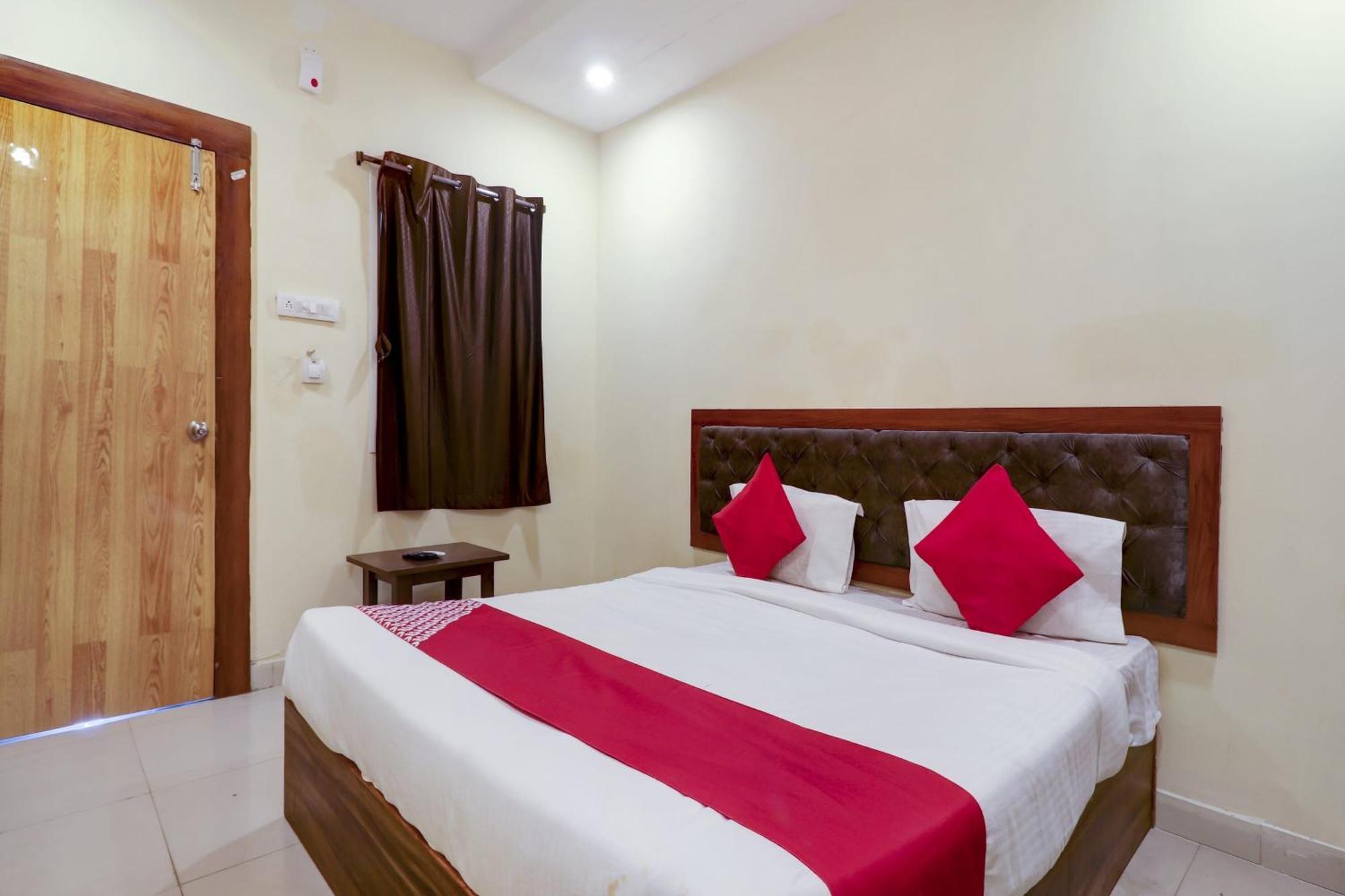 Hotel O Rsquare Elite Sururnagar Екстериор снимка